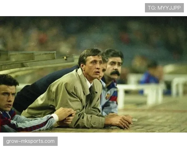 新帅上任重塑克鲁伊夫风格，攻势足球强势回归球队表现亮眼