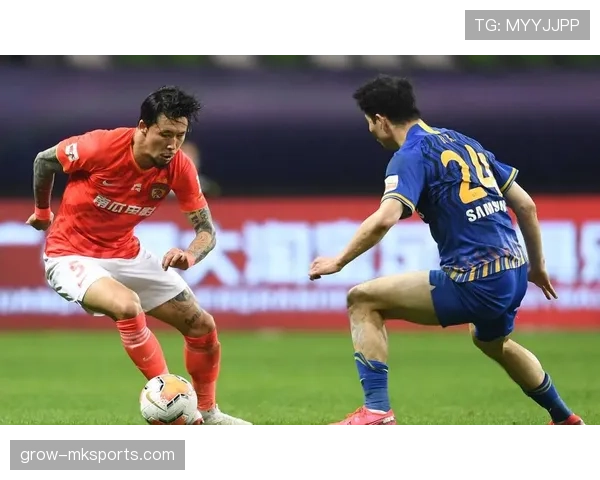 张琳芃恒大时期表现稳健，助球队铸就传奇辉煌