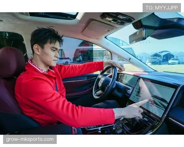 孙杨家的冰箱里塞满蛋白粉，邻居以为他开了健身房